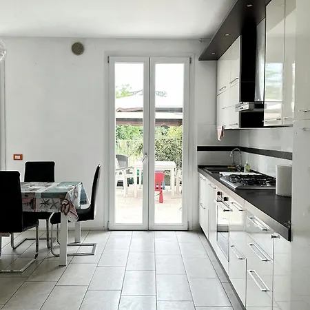 Apartment Parisi Bnb - Venezia Aeroporto Marco Polo Tessera